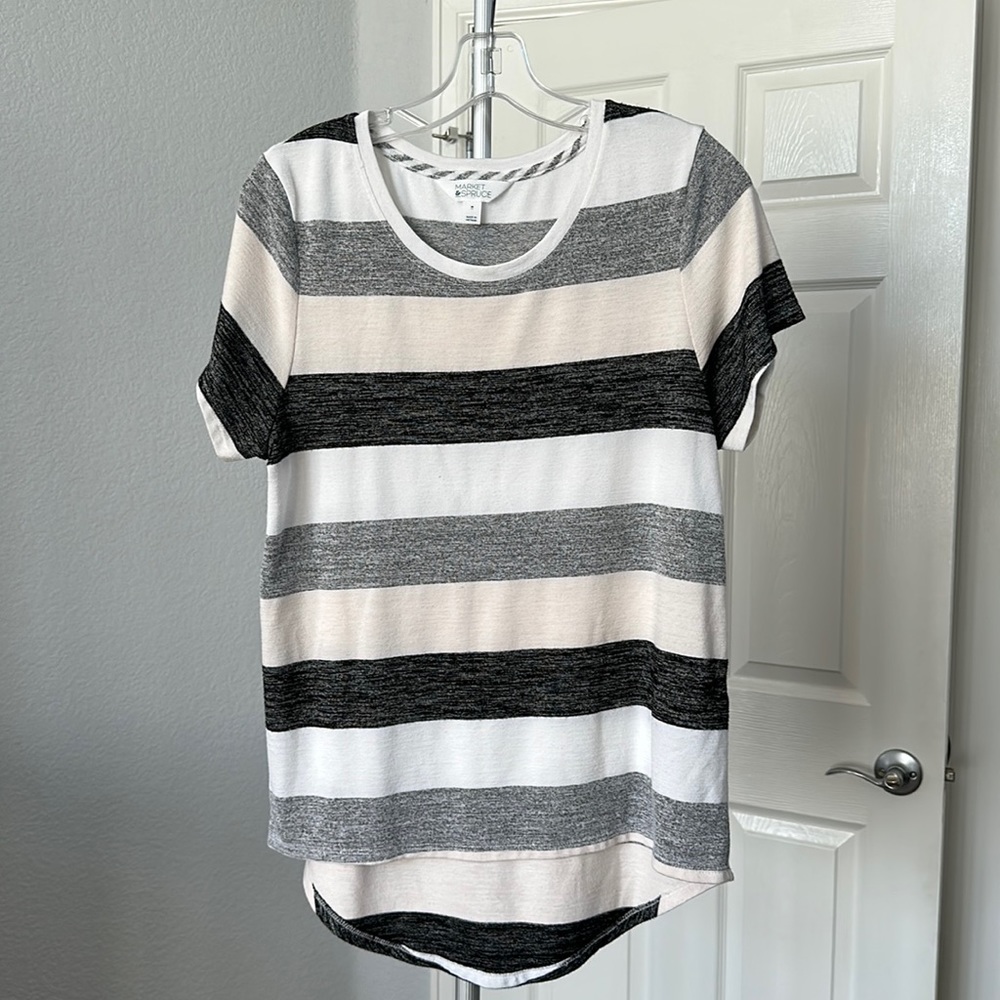Market & Spruce knit T-shirt. Multicolored.